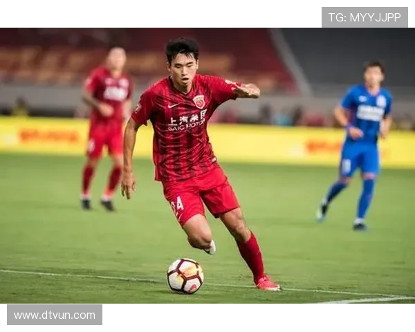 杭州足球队以70分领跑大师赛积分榜展现强大实力和竞争优势