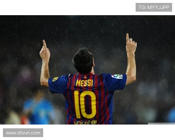 动态壁纸展示足球明星C罗的精彩瞬间与魅力风采